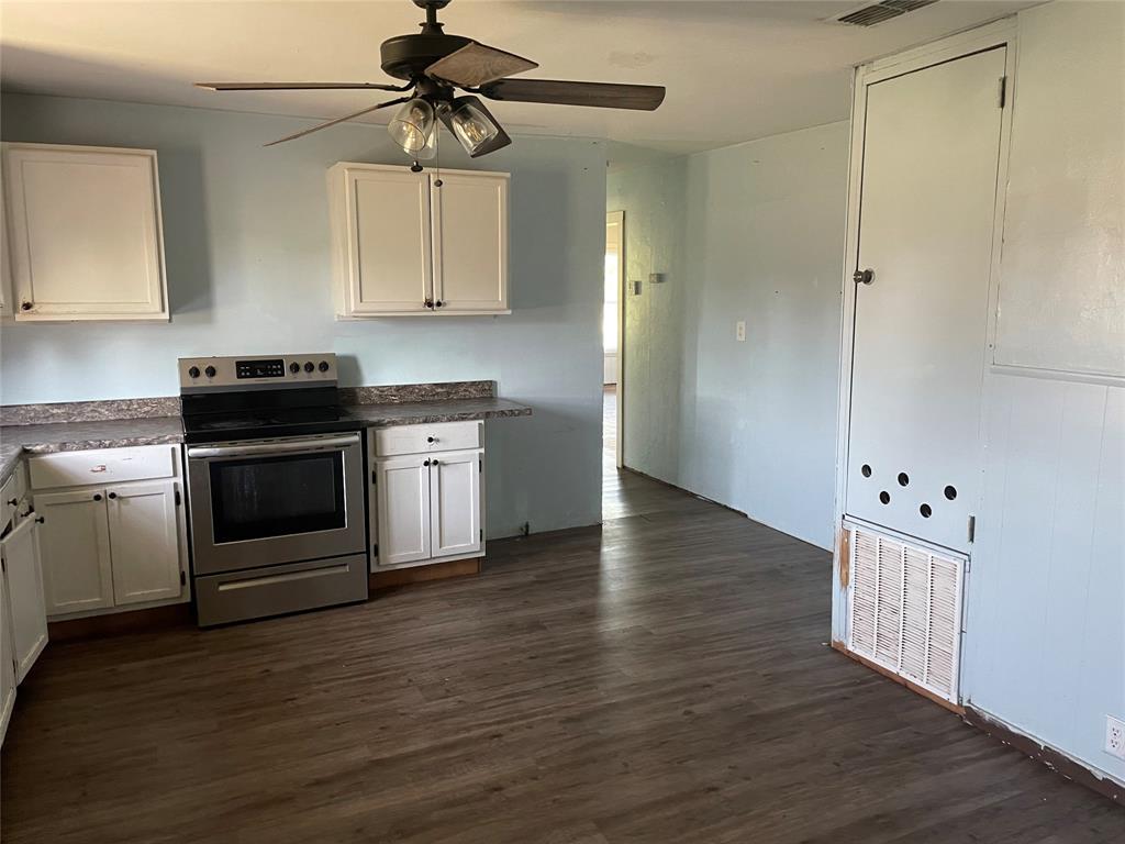 521 5th Street Crowell, TX 79227 - Photo 14 of 18
