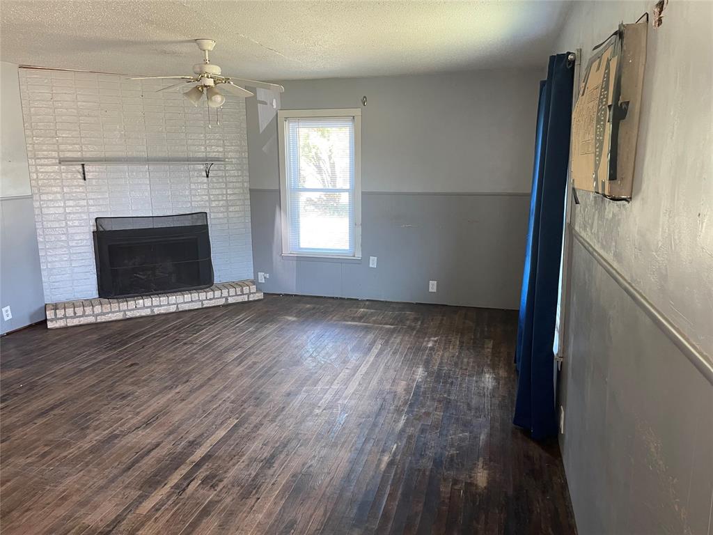 521 5th Street Crowell, TX 79227 - Photo 4 of 18