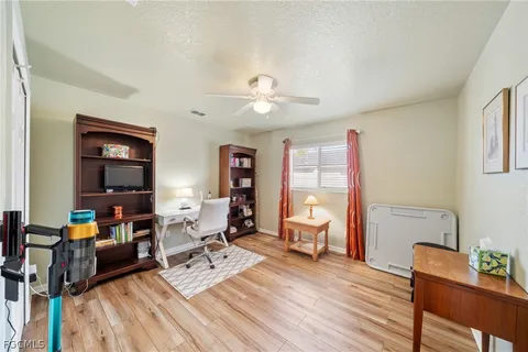 $635,900 | 1007 Southeast 23rd Avenue, Cape Coral, FL 33990