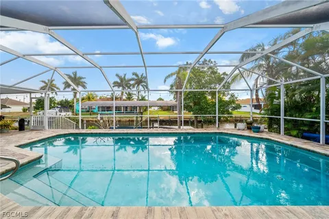 $635,900 | 1007 Southeast 23rd Avenue, Cape Coral, FL 33990