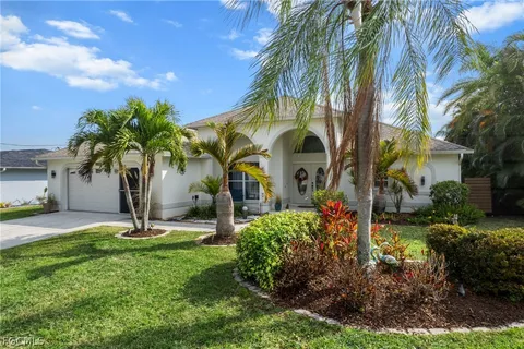 $635,900 | 1007 Southeast 23rd Avenue, Cape Coral, FL 33990