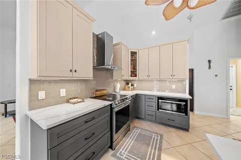 $635,900 | 1007 Southeast 23rd Avenue, Cape Coral, FL 33990