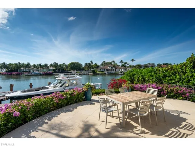 $17,900,000 | 3430 Gin Lane, Naples, FL 34102