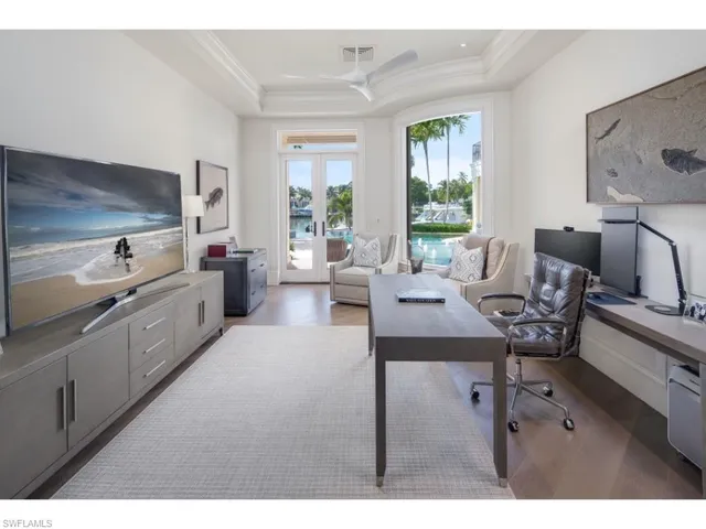 $17,900,000 | 3430 Gin Lane, Naples, FL 34102