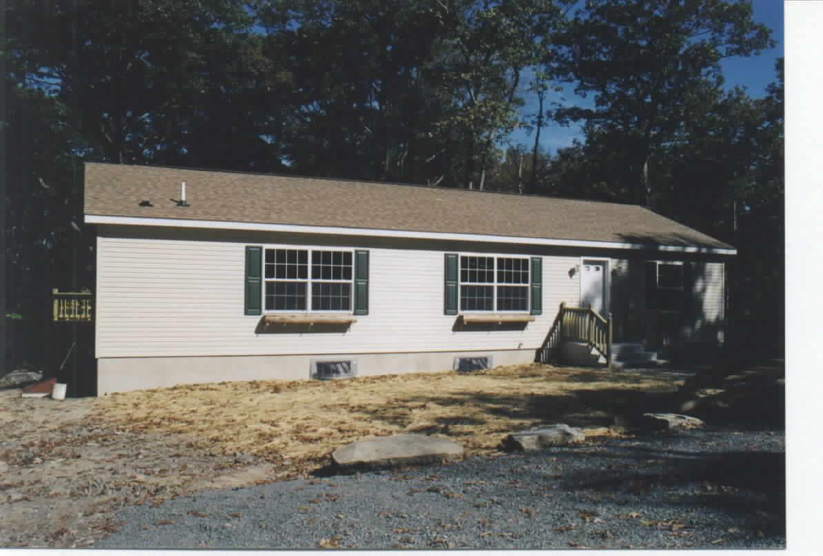 27-28 G Lookout Point Road Canadensis, PA 18325 - Photo 1 of 1 Lake in the Clouds Front of Home