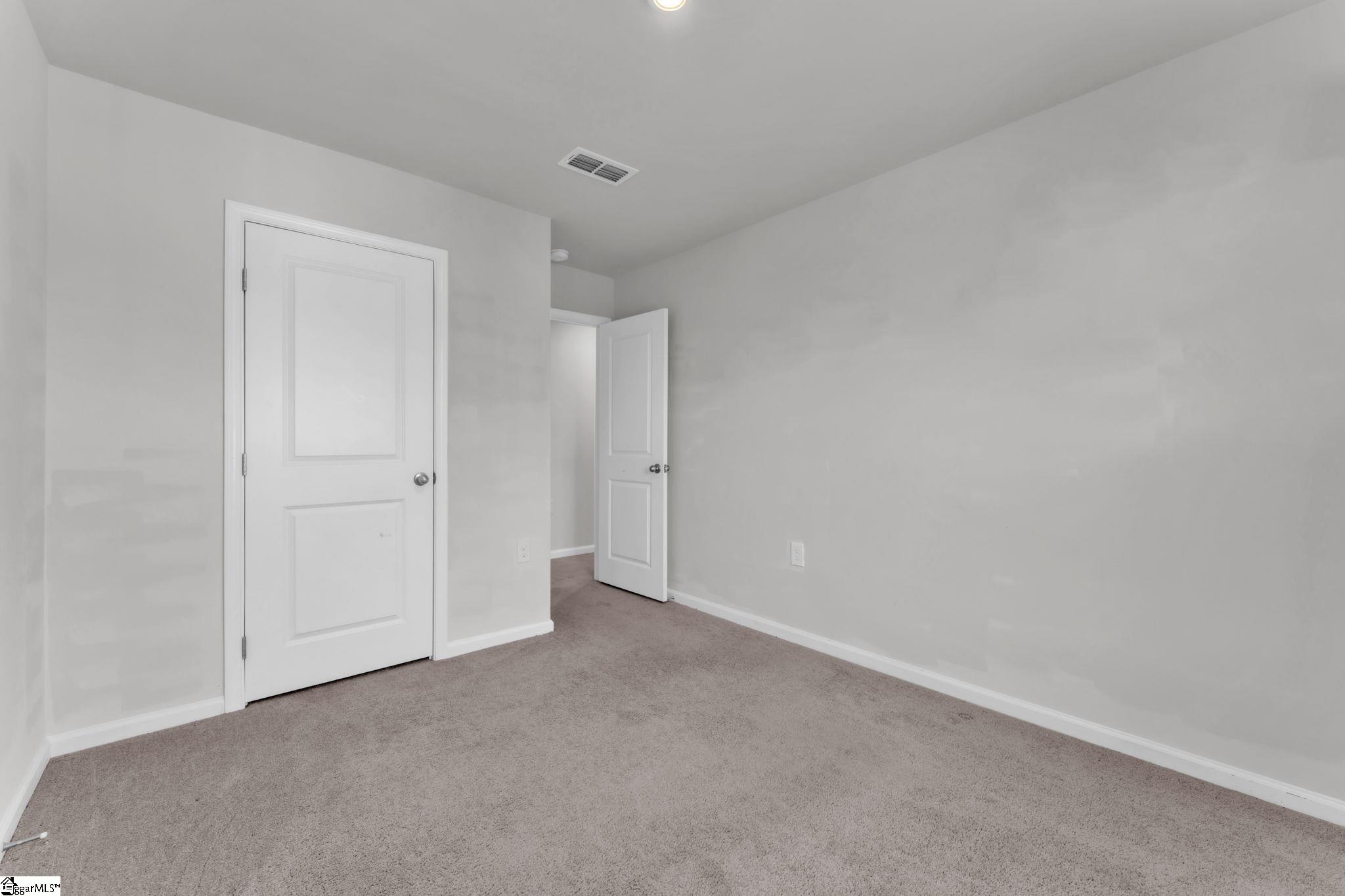 102 Englefield Drive Fountain Inn, SC 29644 - Photo 18 of 35