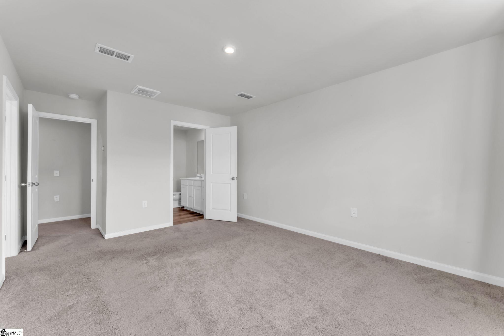 102 Englefield Drive Fountain Inn, SC 29644 - Photo 20 of 35