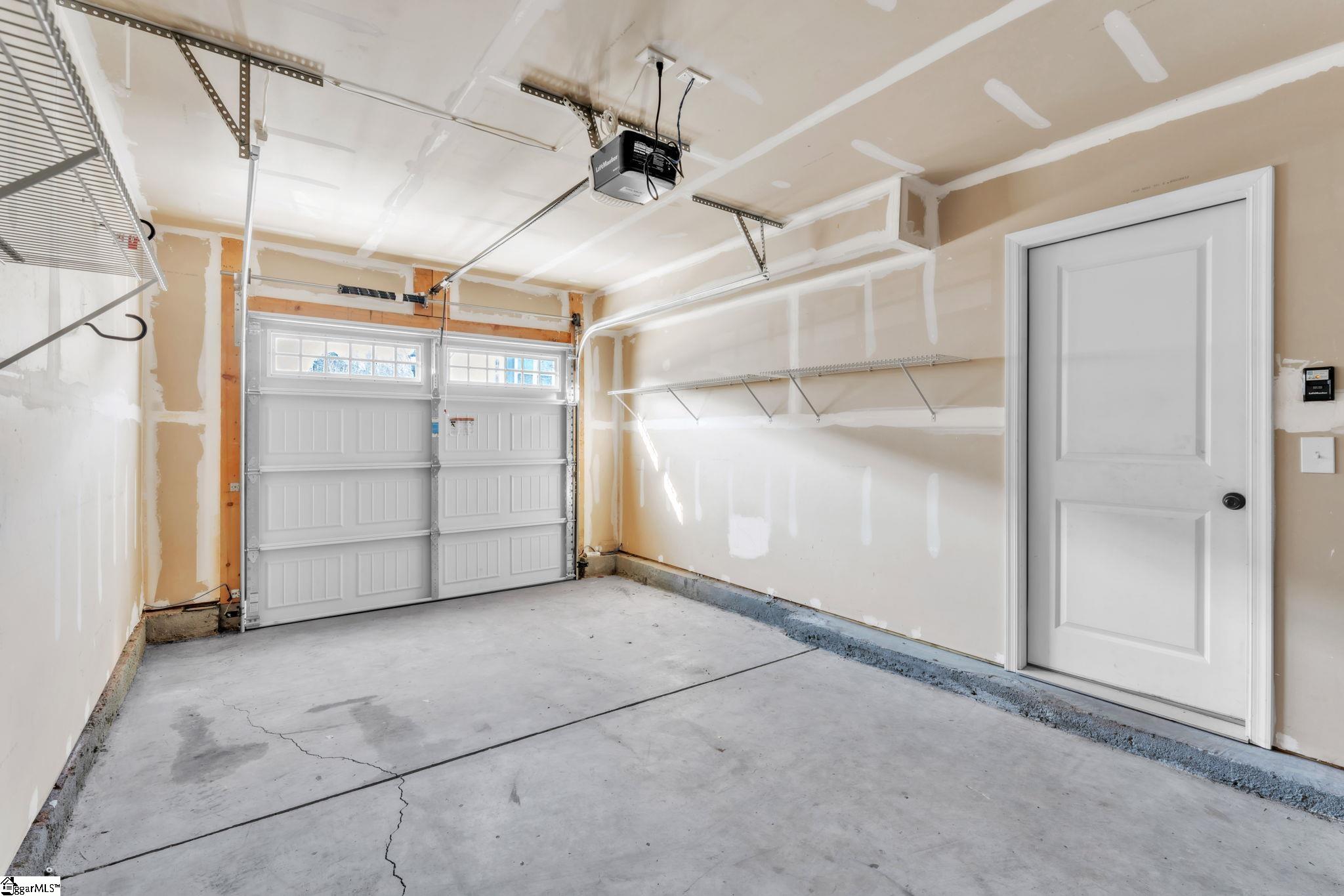 102 Englefield Drive Fountain Inn, SC 29644 - Photo 31 of 35