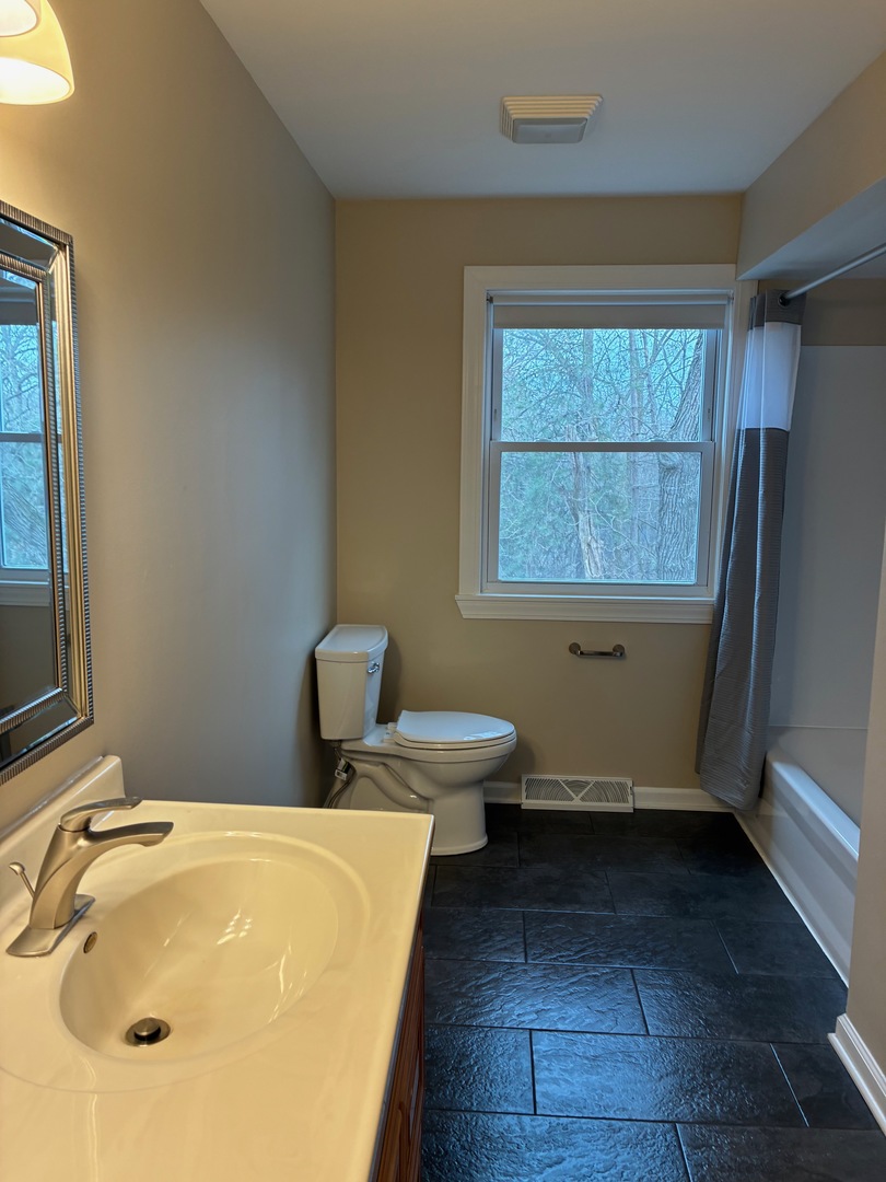 127 Hickory Road Oakwood Hills, IL 60013 - Photo 16 of 25