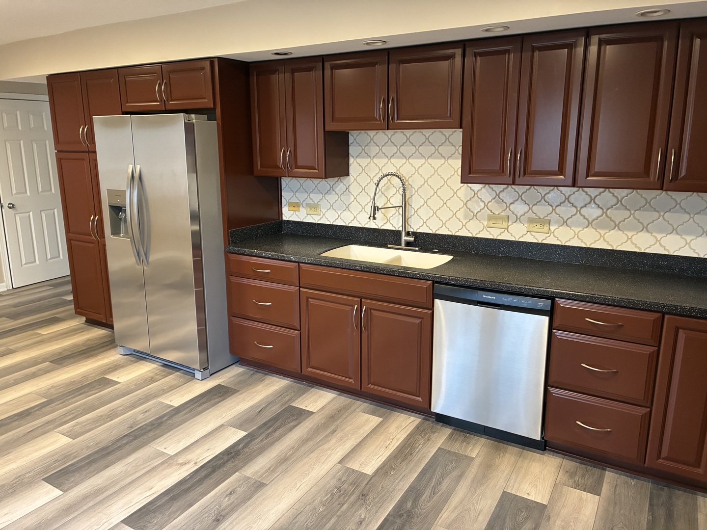 127 Hickory Road Oakwood Hills, IL 60013 - Photo 4 of 25