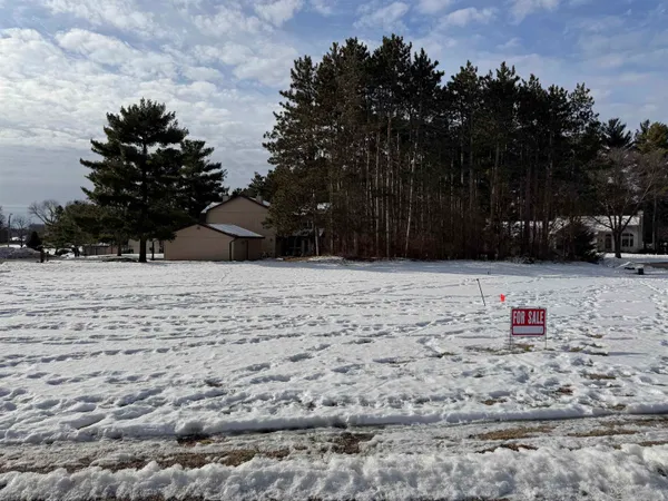 $67,000 | 315 Saddle Ridge, Portage, WI 53901