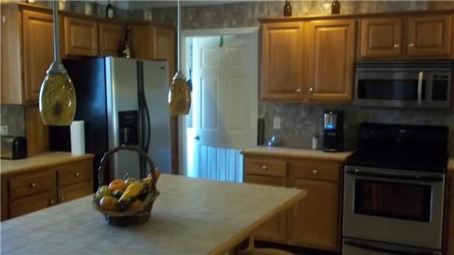 921 Old Shannon Road Lebanon, TN 37090 - Photo 4 of 11 Large kitchen with island and lots of cabinets.