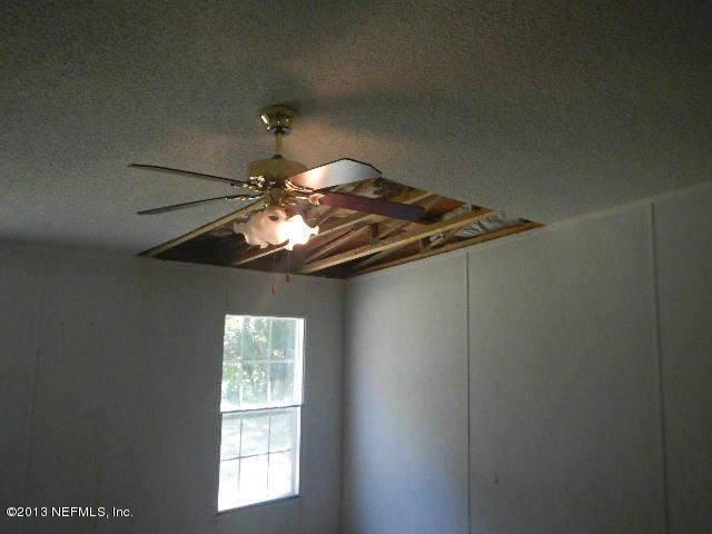 129 North Sipprell Road Florahome, FL 32140 - Photo 8 of 16 DSCN4159
