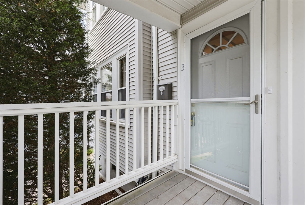 1096 Main Street, Unit 3 Waltham, MA 02453 - Photo 29 of 30