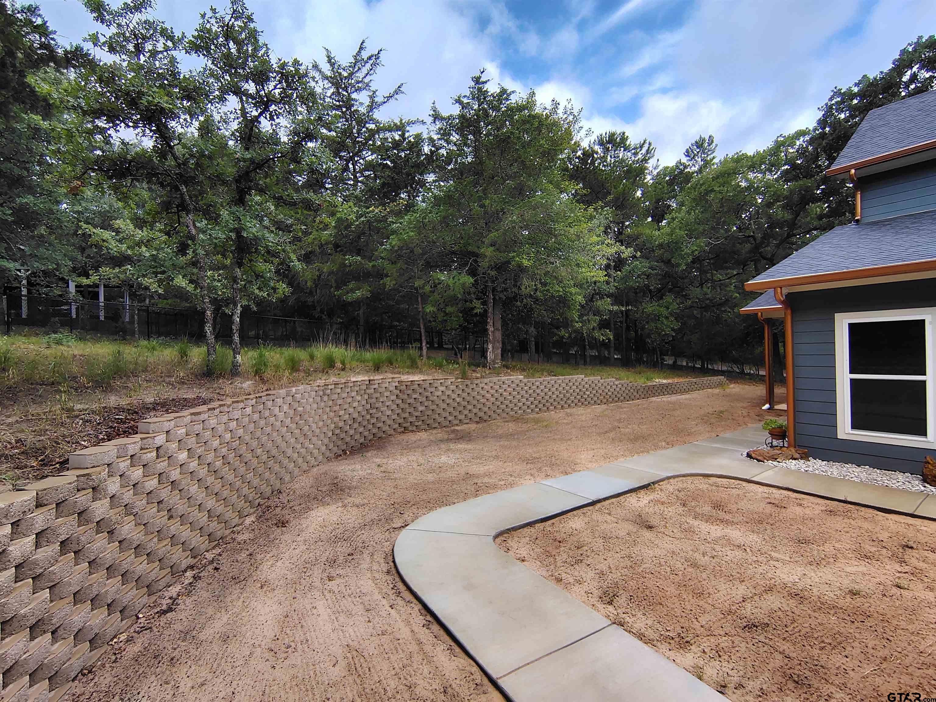 118 Primrose Path Holly Lake Ranch, TX 75765 - Photo 6 of 29 Gallery Image 6
