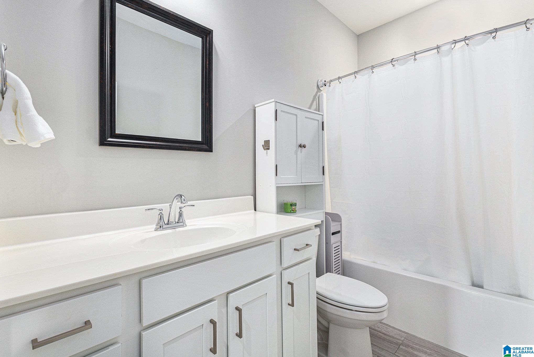 385 Taylor’s Way Moody, AL 35004 - Photo 22 of 36