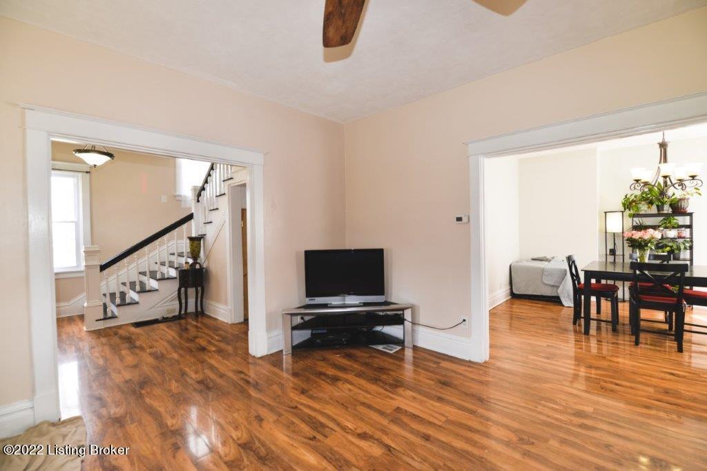 6107 Ripple Creek Road Newport, KY 41076 - Photo 11 of 47 11