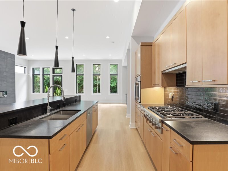 2637 Rix Court Carmel, IN 46033 - Photo 11 of 83