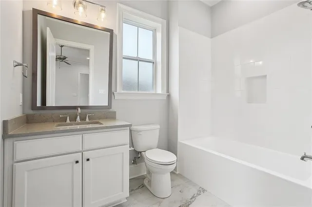 $685,000 | 4123 St Elizabeth Drive, Kenner, LA 70065