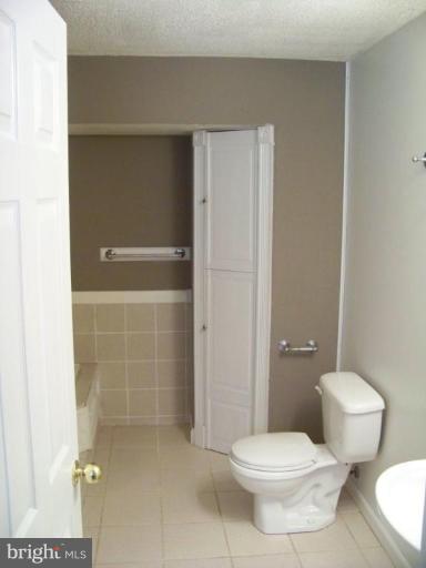 1147 Caton Road Hampstead, MD 21074 - Photo 29 of 30 Bath #3