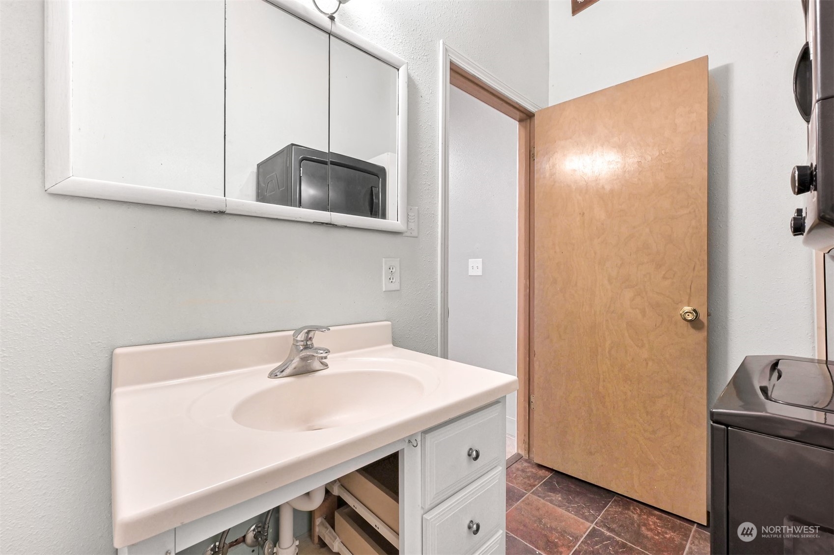8247 Harborview Road Blaine, WA 98230 - Photo 28 of 39 Gallery Image 28