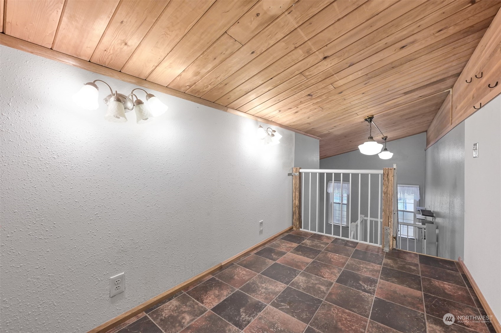 8247 Harborview Road Blaine, WA 98230 - Photo 31 of 39 Gallery Image 31