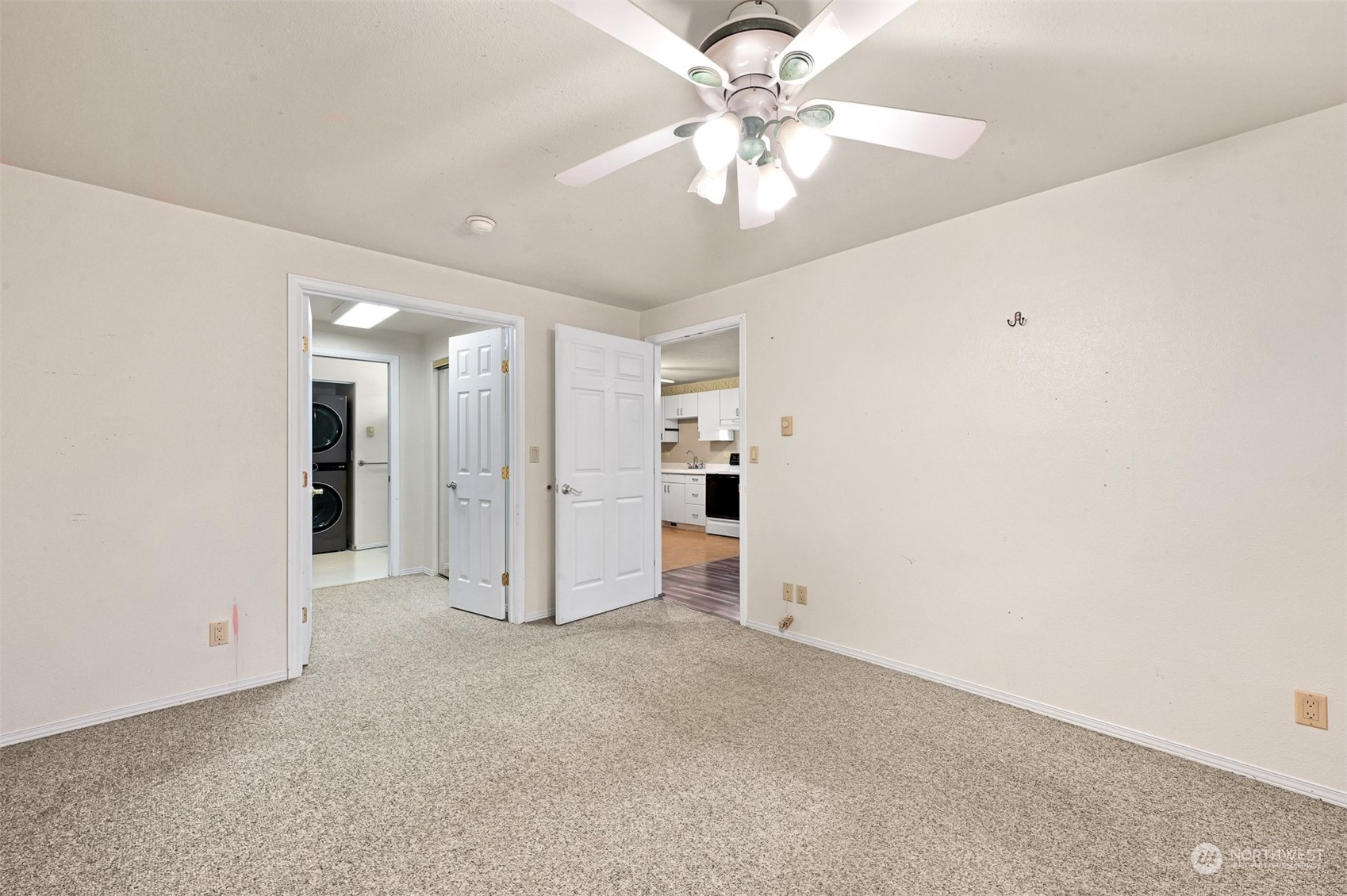 8247 Harborview Road Blaine, WA 98230 - Photo 9 of 39 Gallery Image 9