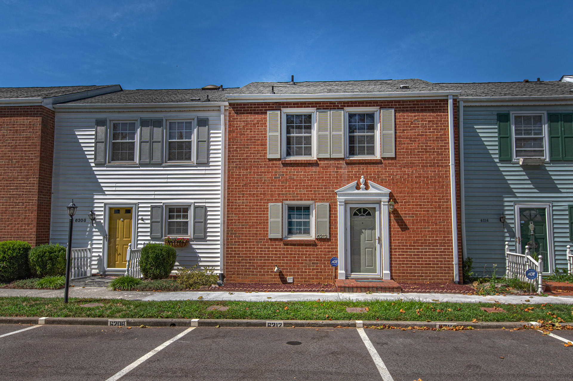 6212 Plantation Road Roanoke, VA 24019 - Photo 1 of 24 Wonderful North Roanoke County Townhome