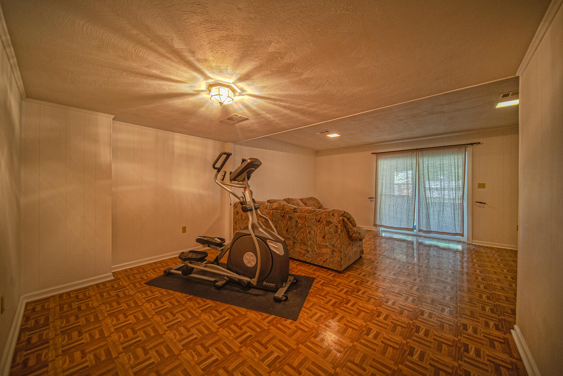 6212 Plantation Road Roanoke, VA 24019 - Photo 19 of 24 Family Room