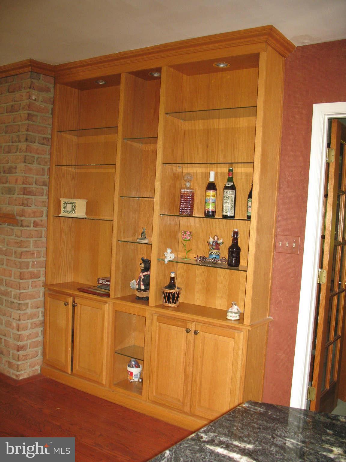9106 Satyr Hill Road Baltimore, MD 21234 - Photo 5 of 15 Family Room