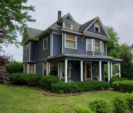 $229,500 | 407 North 3rd Street, Kentland, IN 47951