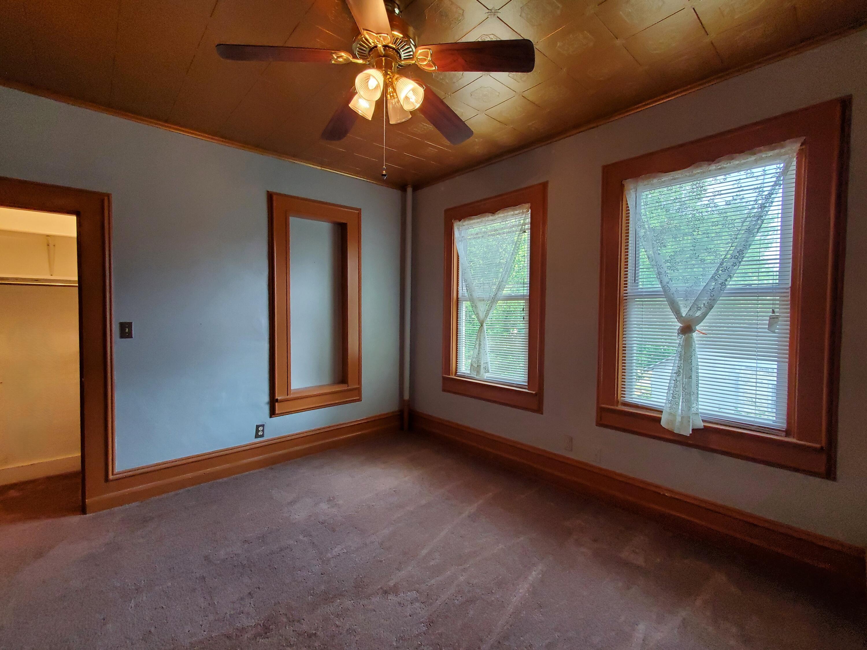 407 North 3rd Street Kentland, IN 47951 - Photo 24 of 34 3000x2250