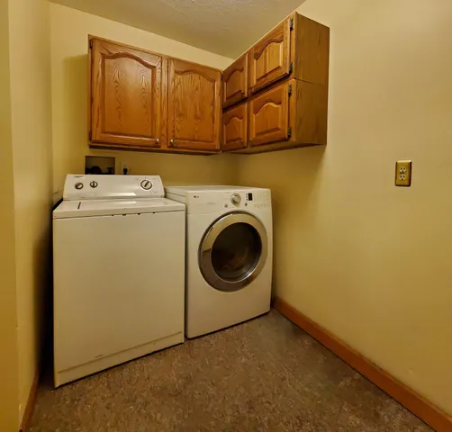 $229,500 | 407 North 3rd Street, Kentland, IN 47951