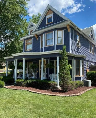 $229,500 | 407 North 3rd Street, Kentland, IN 47951