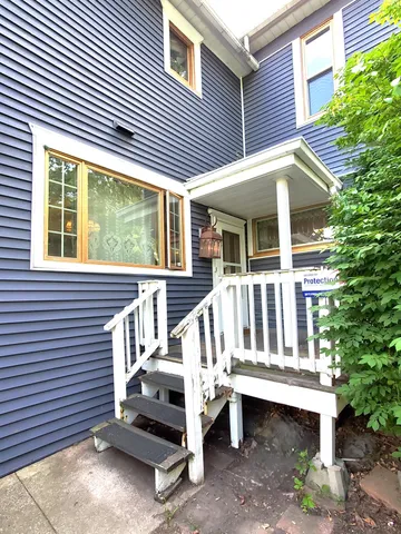 $229,500 | 407 North 3rd Street, Kentland, IN 47951