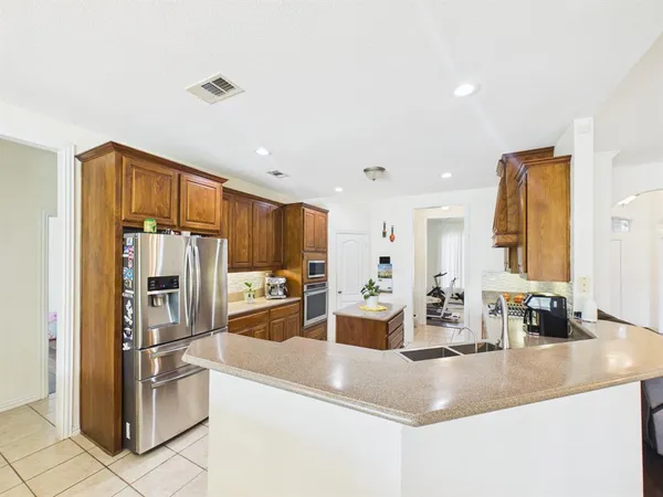 $650,000 | 5640 Jennifer Lane, Midlothian, TX 76065