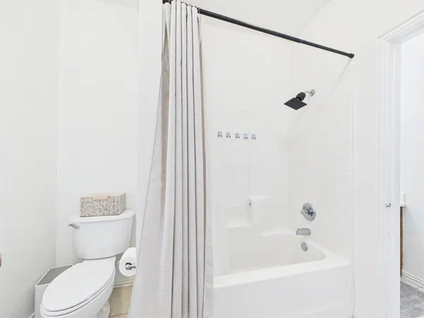 $650,000 | 5640 Jennifer Lane, Midlothian, TX 76065