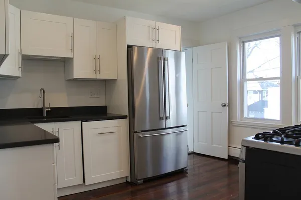 $4,300 | 1016 South Street, Unit 1, Boston, MA 02131