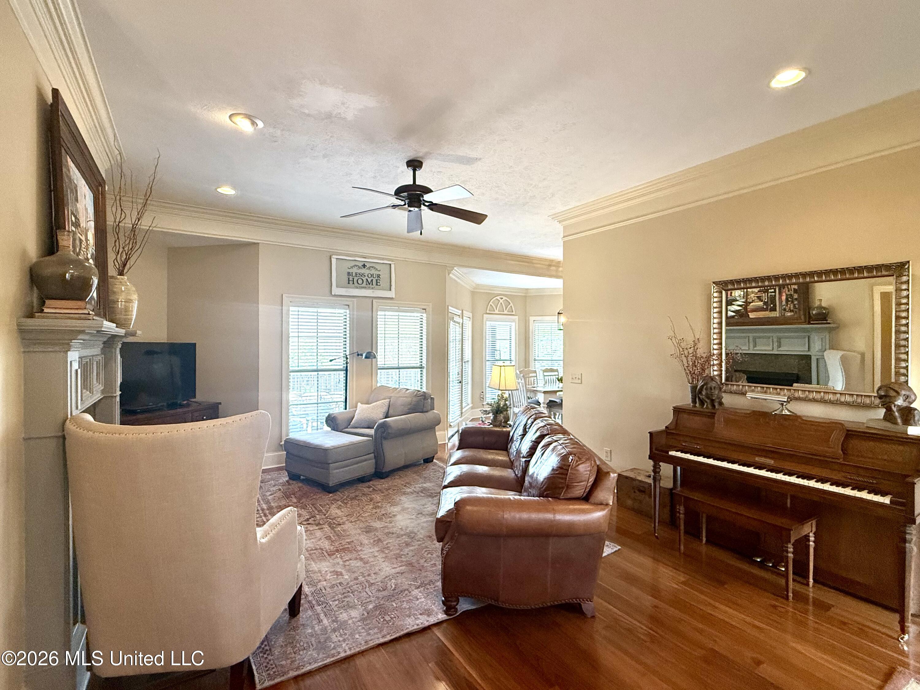 563 Eastside Cove Brandon, MS 39047 - Photo 12 of 57 Photo Mar 24 2026, 2 59 03 PM