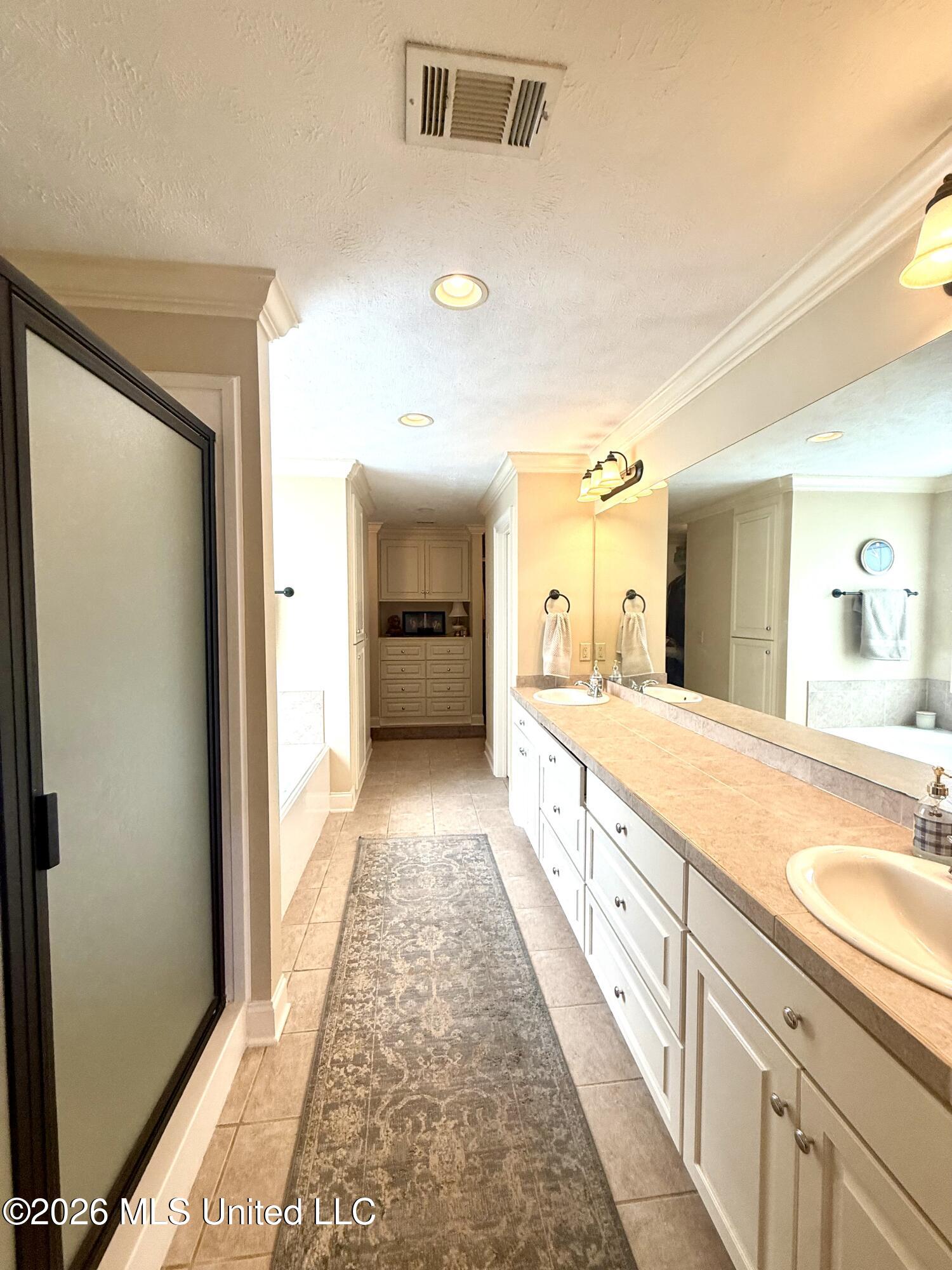 563 Eastside Cove Brandon, MS 39047 - Photo 27 of 57 Photo Mar 24 2026, 3 05 44 PM