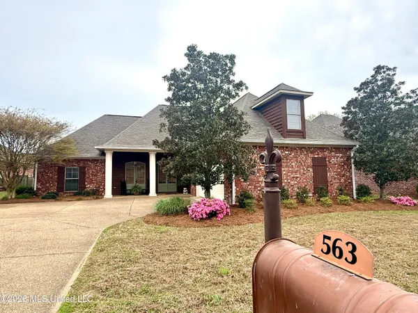 $379,900 | 563 Eastside Cove, Brandon, MS 39047