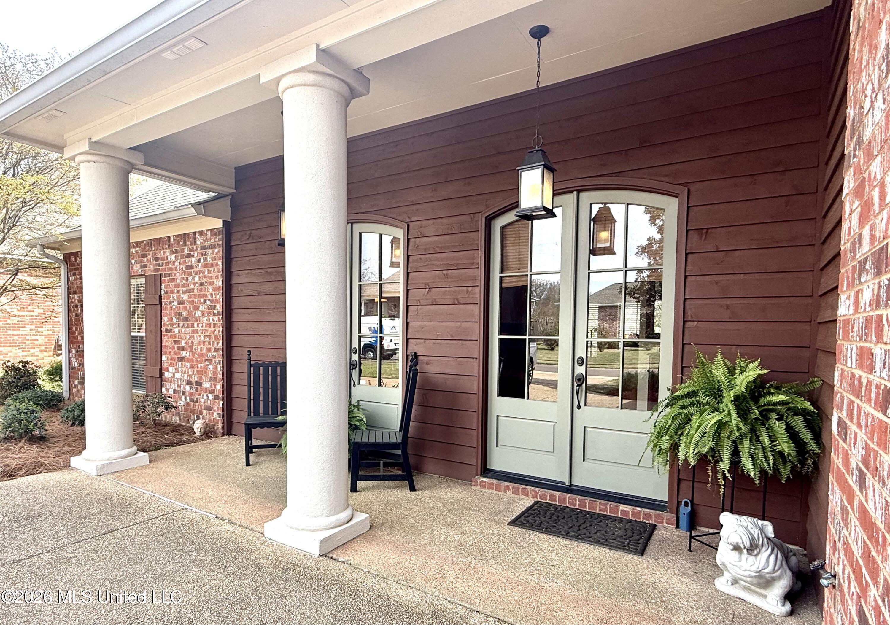 563 Eastside Cove Brandon, MS 39047 - Photo 5 of 57 Photo Mar 24 2026, 2 49 15 PM