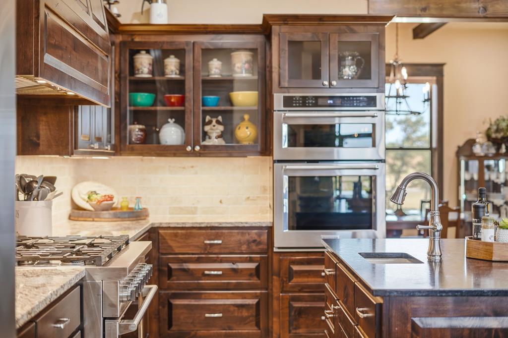 601 Garrison Road Fredericksburg, TX 78624 - Photo 21 of 77
