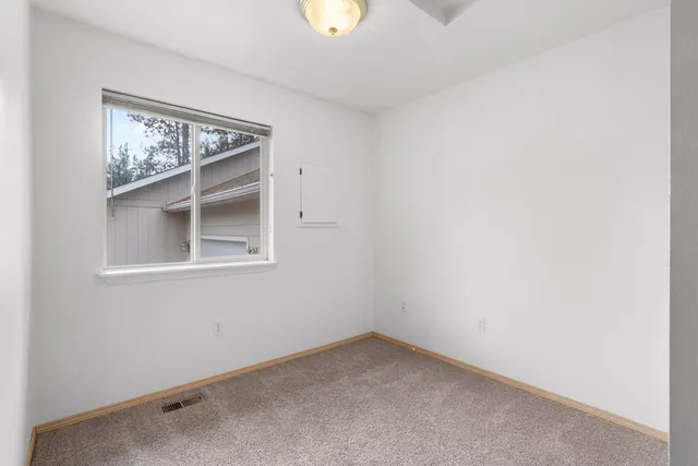 $450,000 | 1050 South Westcliff Place, Spokane, WA 99224