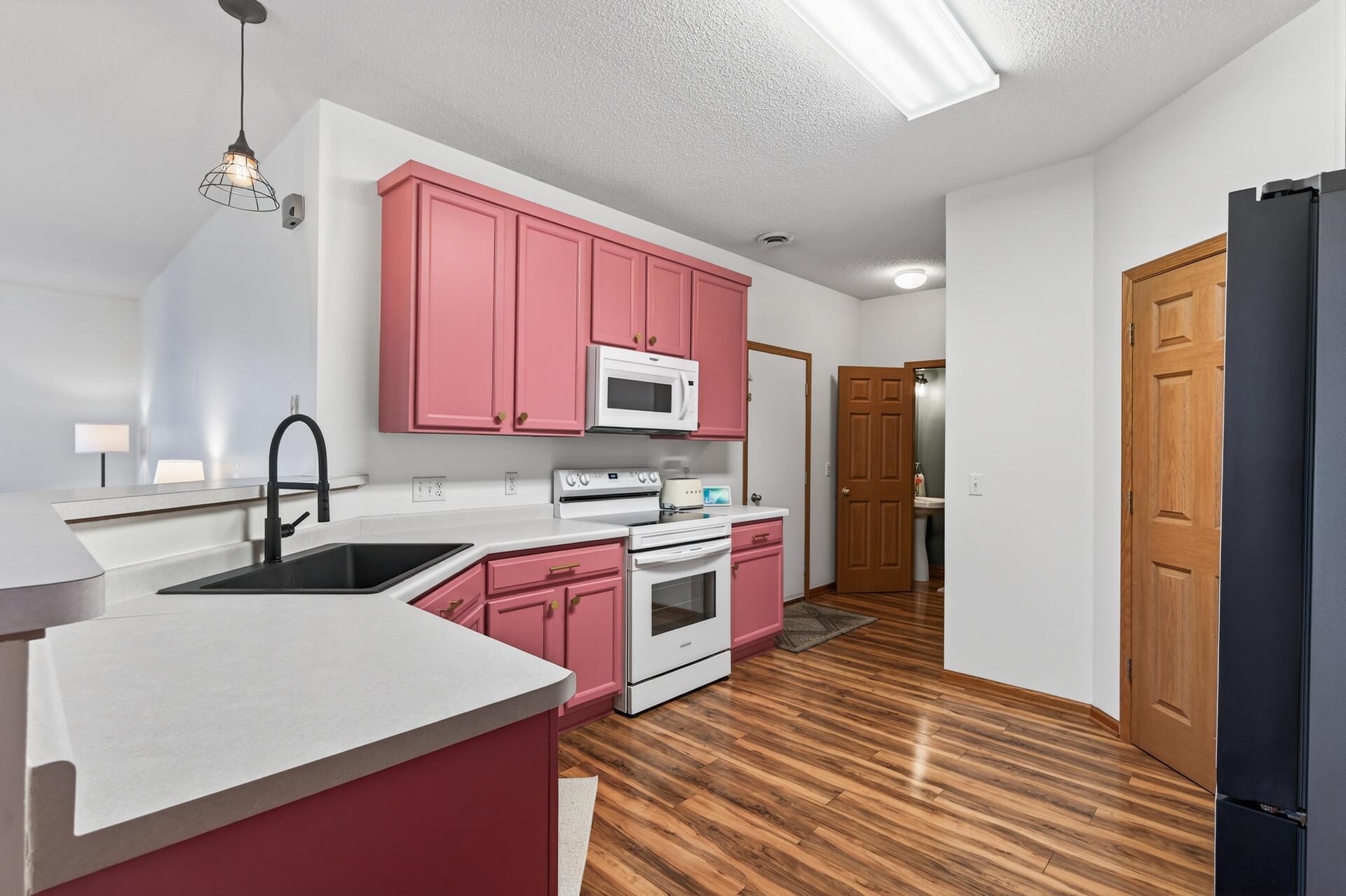 18062 96th Avenue North Maple Grove, MN 55311 - Photo 11 of 33