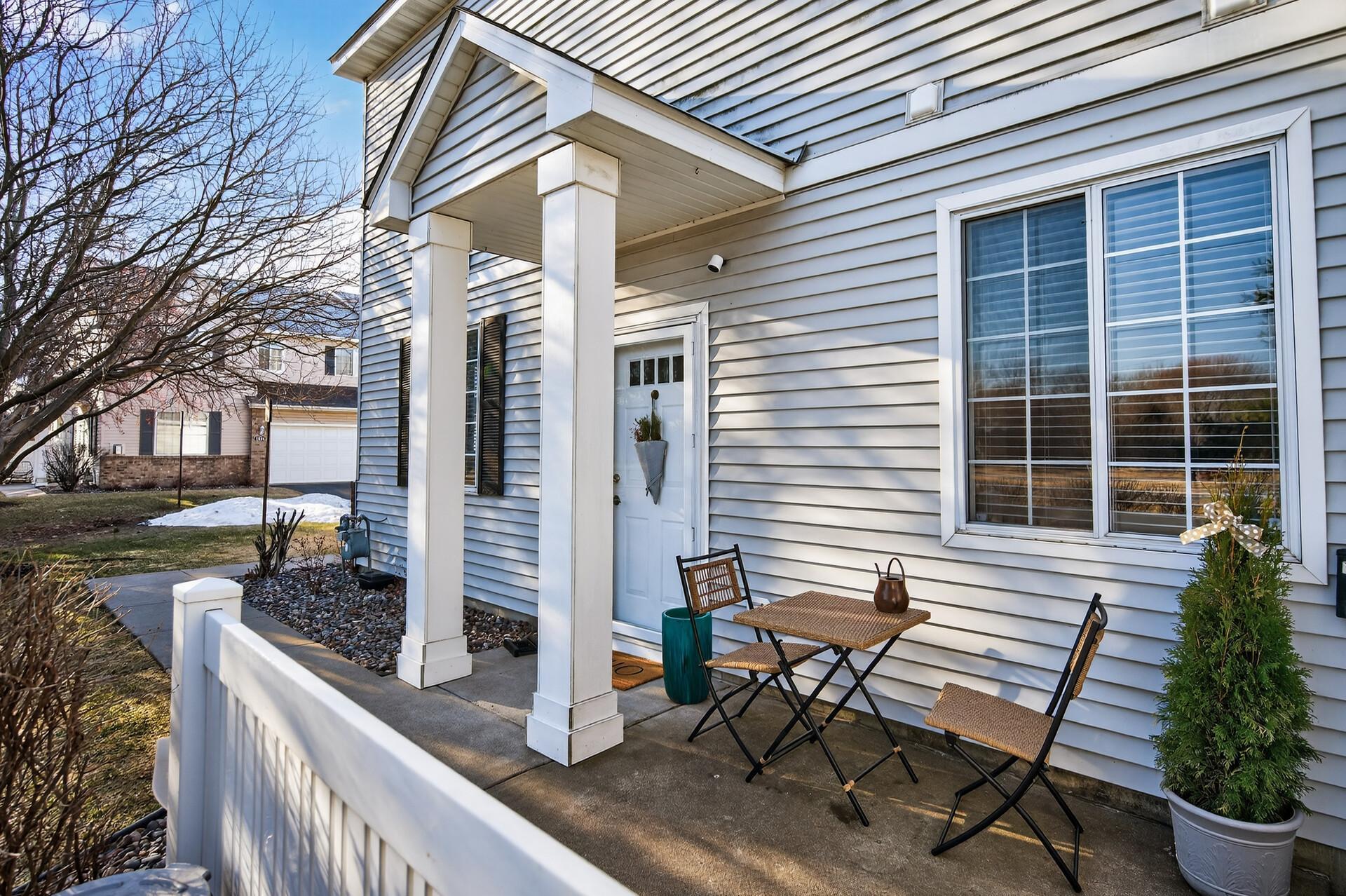 18062 96th Avenue North Maple Grove, MN 55311 - Photo 3 of 33