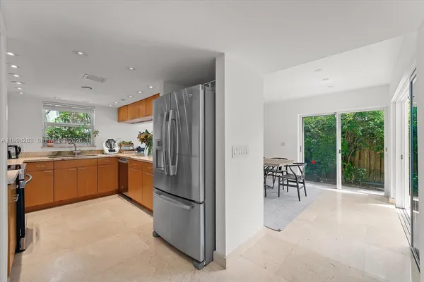 $13,500 | 2721 Southwest 22nd Avenue, Unit A, Miami, FL 33133