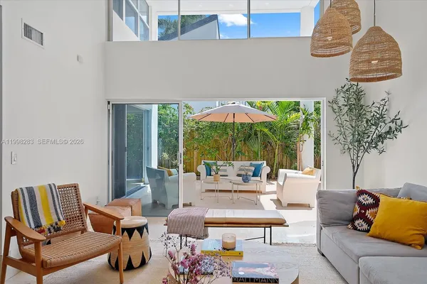 $13,500 | 2721 Southwest 22nd Avenue, Unit A, Miami, FL 33133