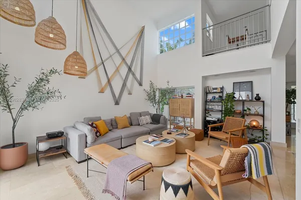 $13,500 | 2721 Southwest 22nd Avenue, Unit A, Miami, FL 33133