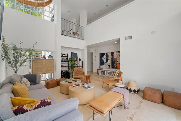 $13,500 | 2721 Southwest 22nd Avenue, Unit A, Miami, FL 33133